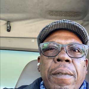 Meet your Posher, Antoine